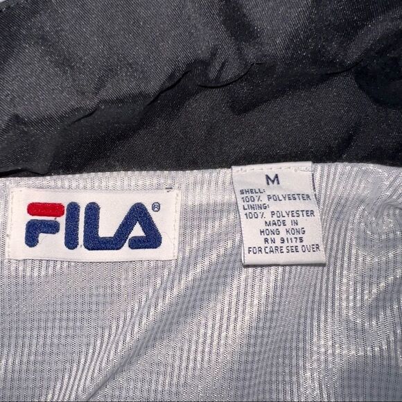 Vintage FILA Windbreaker Lightweight Jacket Size Medium Zip Up Blue Black White - Picture 3 of 7